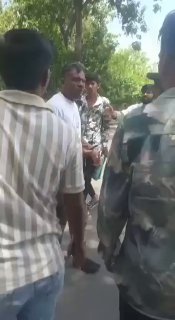 🇮🇳 כך נראה אדם ששרד את התרסקות המטוס היום בהודו...