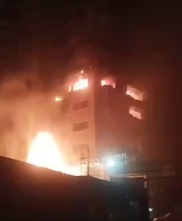 טהראן בהחלט לוהטת הלילה. ...