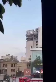 דירת הפנטהאוז ההרוסה של עלי שמח'אני, בה שהה בזמן החיסול....