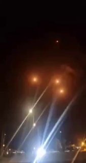 תיעוד משיגור טילים הבליסטים מטהראן לעבר ישראל...