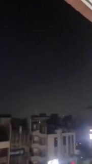 האיראנים מדווחים ששמי טהרן כל כך עמוסים בירי הגנה אווירית...