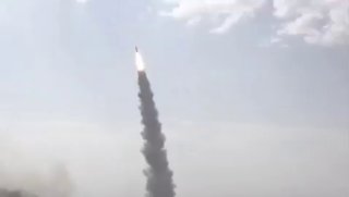 תיעוד שמשחררים האיראנים משיגורי הטילים לישראל.
...