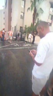 הפגיעה באילת- בכניסה לבית מלון. בשלב זה לא מוכרים דיווחים על...