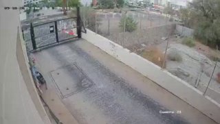 תיעוד רגעי הפגיעה באילת ממצלמות האבטחה...