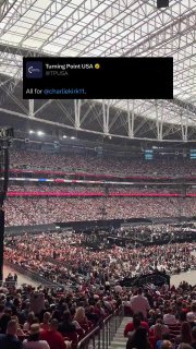 עשרות אלפי בני אדם הגיעו לחלוק כבוד לצ'רלי קירק באירוע...