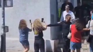 ח״כ בועז ביסמוט רצה לצאת להתפלל תפילת ראש השנה ...