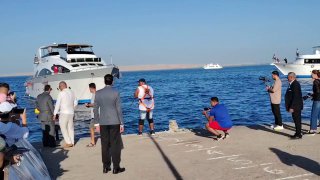 גבר מצרי הזיז ספינה במשקל 700 טון בעזרת שיניו ונכנס לספר השיאים...