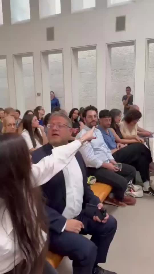 למחבלים מגיע חוק עונש מוות. עד אז, המדיניות שלי היא - לתת להם את...