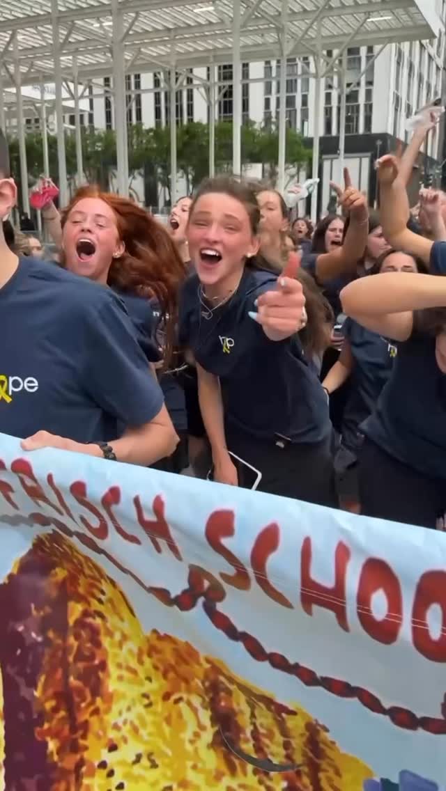 ✨Frisch on 5th✨...