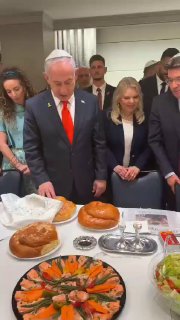 ישראל כהן: קבלת שבת בניו יורק: רה״מ נתניהו זורק ׳שיריים׳...