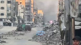 הערבים מפרסמים: תיעוד טנק שעולה באש ברצועה
...