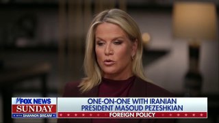 כתבת הפוקס ניוז שואלת בראיון את נשיא איראן: 