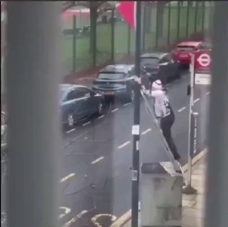 האי האנגלי הטורף, לונדון:
...