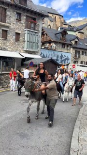 חמור לא סוס ואת לא קאובוי... 🤠🐴😅...