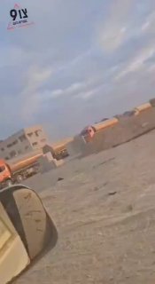 הבוקר- משאיות דלק נכנסות לעזה....