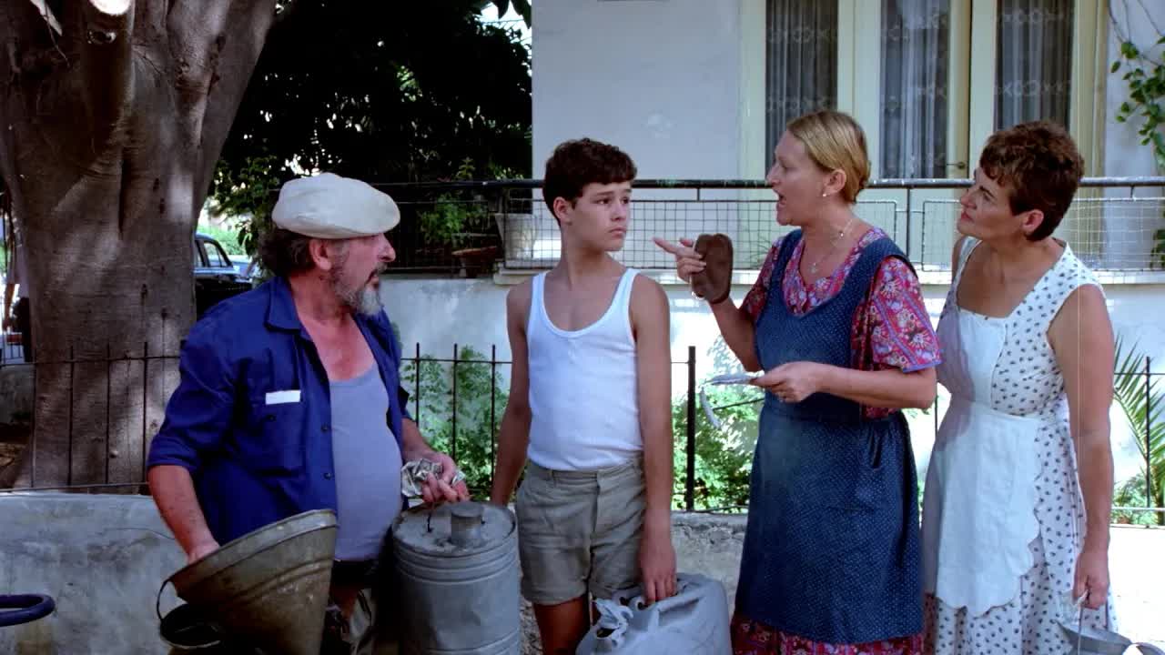 סצנה קורעת וזכורה מתוך סרט הקאלט 