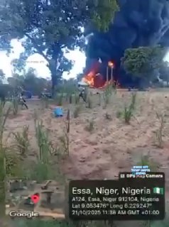 🇳🇬 ניגריה: לפחות 35 בני אדם נהרגו ועוד 40 נפצעו בפיצוץ מכלית...