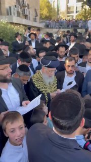 הרב הראשי דוד יוסף בעצרת התפילה החרדית בירושלים (Jerusalem forever)...