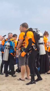 צוללנים הגיעו לחוף הצוק לחפש את הטלפון של הפצרית, מעניין...