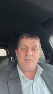 לא צריך לחפש מתחת לים את מה שנמצא מתחת לאף...