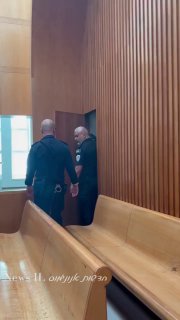 ב 7.10 כשהרצי, רונן וחליווה ישנו,
...