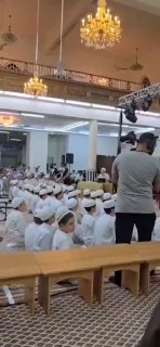 צבי יחזקאלי...