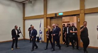 בנימין ושרה נתניהו הגיעו כעת להצבעה לוועידת הליכוד (דיקלה...