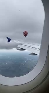 תיעוד ממטוס: ברק פגע בכדור פורח...