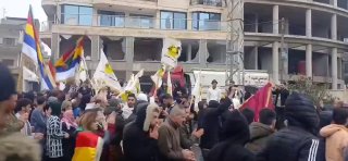 בעיר סווידא, קבוצות גדולות של דרוזים יצאו לרחובות בדרישה...