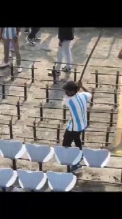 🇮🇳 הודו: אלפי אוהדים ששילמו עד 133 דולר כדי לראות את ליונל מסי...