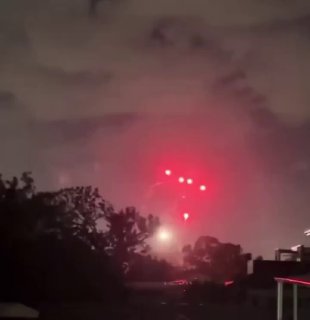 אין גבול לאכזריות: שעות לאחר הפיגוע, מוסלמים בסידני הדליקו...