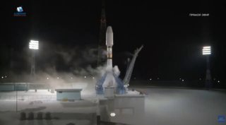 דיווחים באיראן: לפני רגעים ספורים, שלושה לוויינים איראניים,...