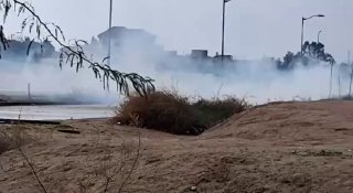 העימותים עם כוחות המשטרה בתראבין שבנגב ממשיכים גם בשעה זאת:...