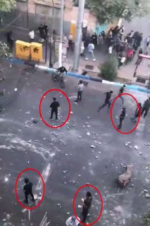 תיעוד איראני של צוות MKO אשר לטענתם מתסיס את ההפגנות בתבריז...