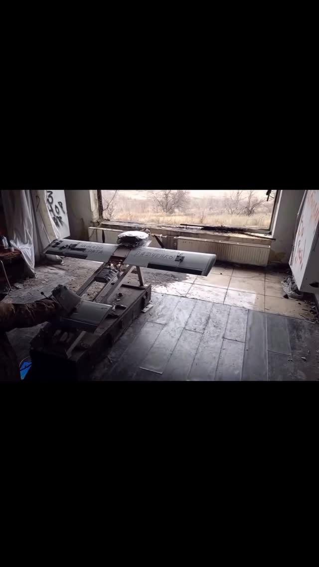 רחפן רוסי מסוג מולניה לא הצליח להמריא והתפוצץ שניות לאחר...