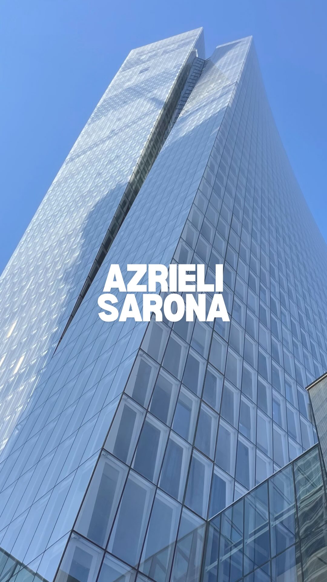 מגדל עזריאלי שרונה הוא אחד הבניינים הכי מרשימים בקו הרקיע של...