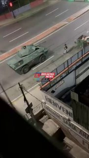 טנקים בסמוך לארמון הנשיאות בונצואלה 