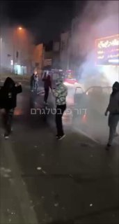 שריפת רכב משמרות המהפכה בעיר קום. איראן דור פ. בטלגרם 