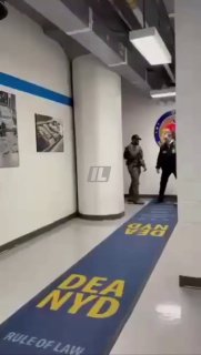 מדורו הועבר למשרד ה-DEA בניו יורק...