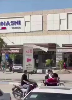 באיראן מדווחים על ירי בכינון ישיר לעבר מפגינים במחוז...