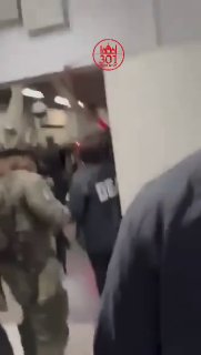 תיעוד חדש של מדורו, נשיא וונצואלה ואשתו בהגעתם למחלקת הסמים...