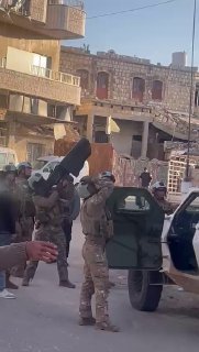 כוחות יוניפי''ל של האו''ם מנסים להפיל רחפן ישראלי בדרום לבנון...