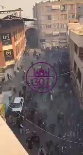 ירי חסר הבחנה והמוני של משמרות המהפכה בבזאר בטהראן. המונים...