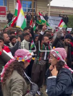 הפגנות תמיכה של הכורדים בארביל בעיראק בכוחות הכורדים בשייח'...