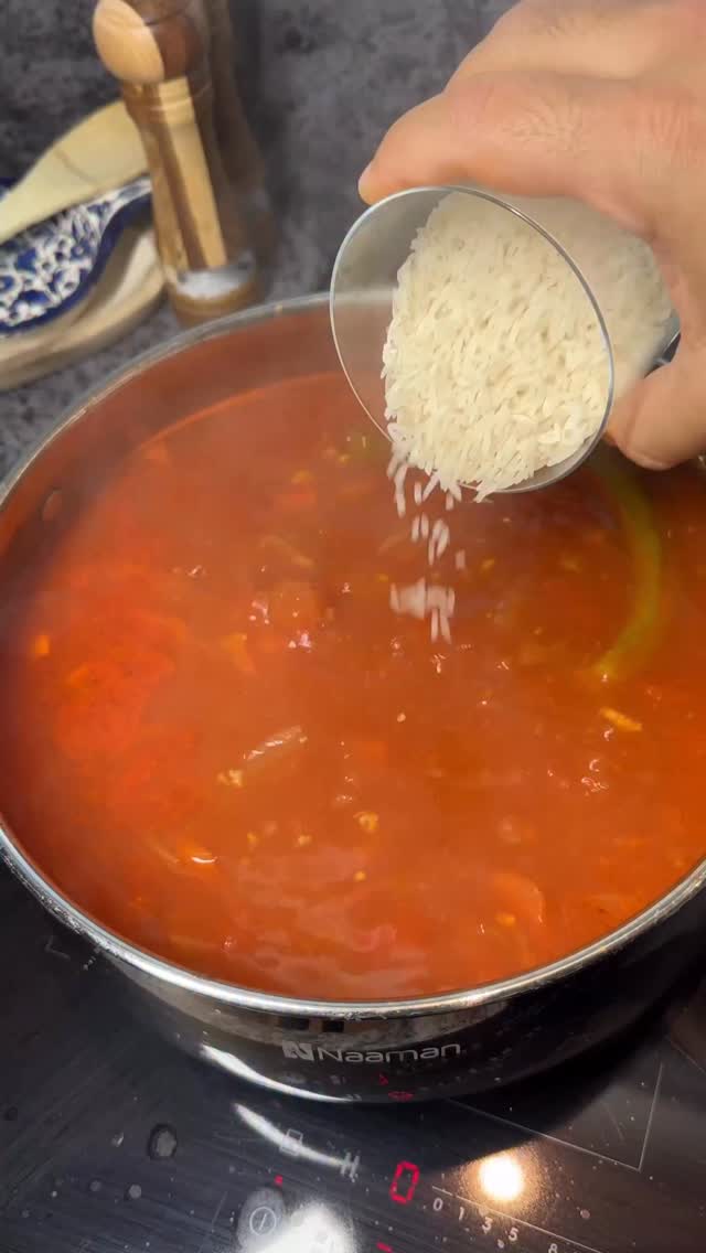 מרק עגבניות ואורז מושלם לחורף 🍅 5 דקות עבודה הכל בסיר אחד!...