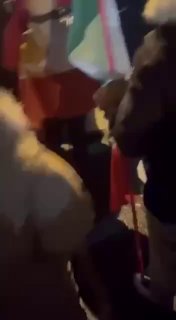 תיעוד חריג: דגל ישראל מונף הערב בטהרן. 🇮🇱 הערת מערכת: זה לא...