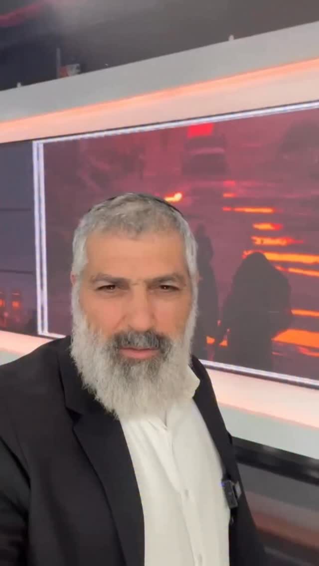 מה שלום החבר’ה בניו יורק? מה עם ראש העיר? ממדני בא לעבוד. שורת...