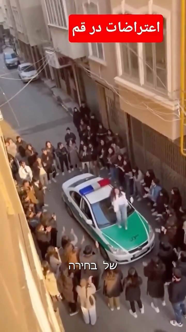 ⁨בלי מילים ובלי כרזות: הריקוד שהפך לכלי ההתנגדות של נשים...