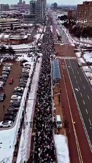 בקור ובשלג: הפגנת ענק של גולים איראנים בטורונטו, קנדה.