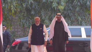 נשיא איחוד האמירויות מוחמד בן זאיד אל־נאיאן נפגש היום בהודו...